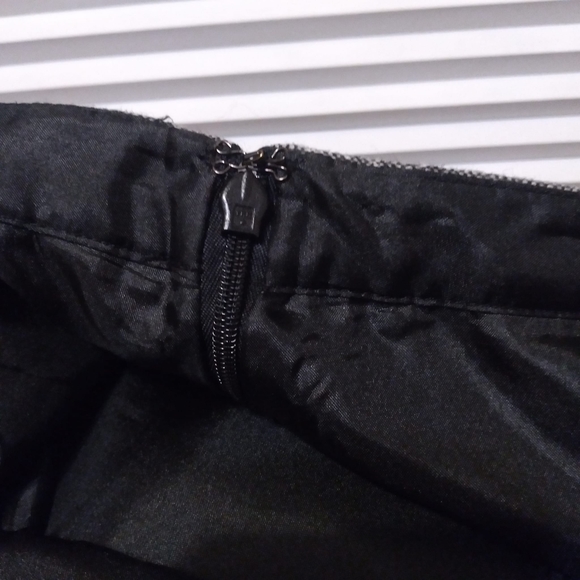 Eddie Bauer Lined Wool Skirt Dark Gray Heather Size-10 - Picture 6 of 10